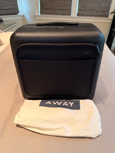 Away brand the daily carry - brand,